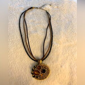 Pendant necklace